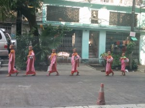 Morning Pindapata - Yangon, 10 April 2015